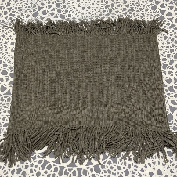 BP Grey Knit Ribbed Fringe Infinity Scarf - Picture 4 of 5